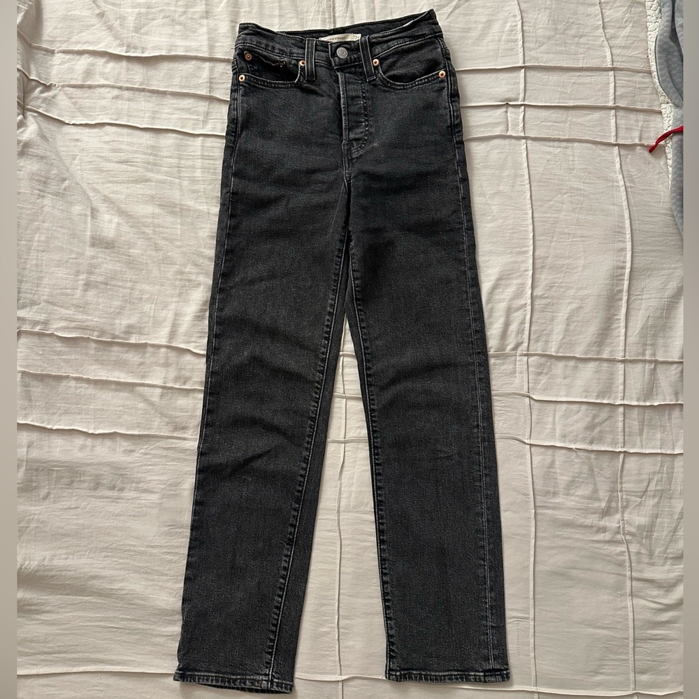Levi’s Wedgie Straight Leg Jeans - 24